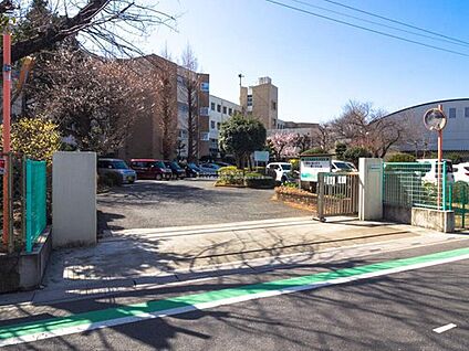 桶川市立桶川東中学校 240m (徒歩3分)