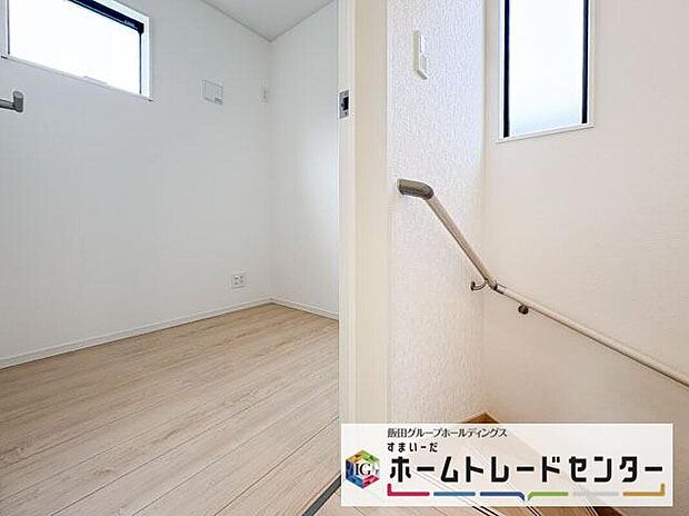【収納】各居室にはそれぞれ収納を完備!しっかりとした容量のスペースを確保しているので、お部屋は美しい空間を保てますね♪