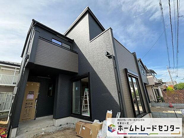【現地外観写真】◆平日・お仕事帰りなど、いつでもご案内させていただきます！デザイン・目に見える設備面も大切ですが、耐震構造で地震に強い家の為、次代へ繋ぐ強固な住宅です。