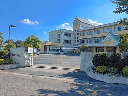 さいたま市立土呂中学校 750m(徒歩10分)