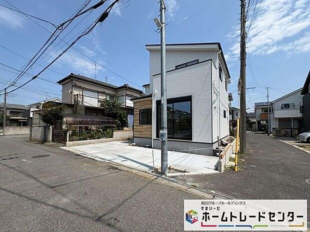 【前面道路含む現地写真】◆平日・お仕事帰りなど、いつでもご案内させていただきます!デザイン・目に見える設備面も大切ですが、耐震構造で地震に強い家の為、次代へ繋ぐ強固な住宅です。