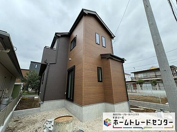 【現地外観写真】◆休日にご家族揃ってご見学はいかがでしょうか♪実際の現地を見てみると図面などではわからない、新たな発見もありますのでまずはお気軽にお問い合わせください♪