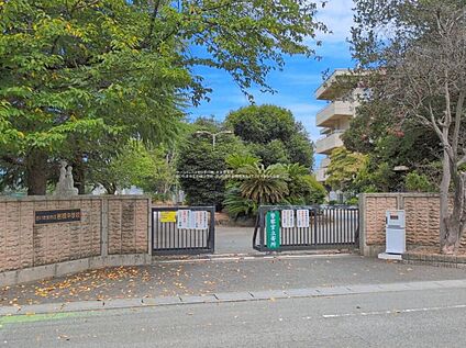 さいたま市立岩槻中学校 1120m (徒歩14分)
