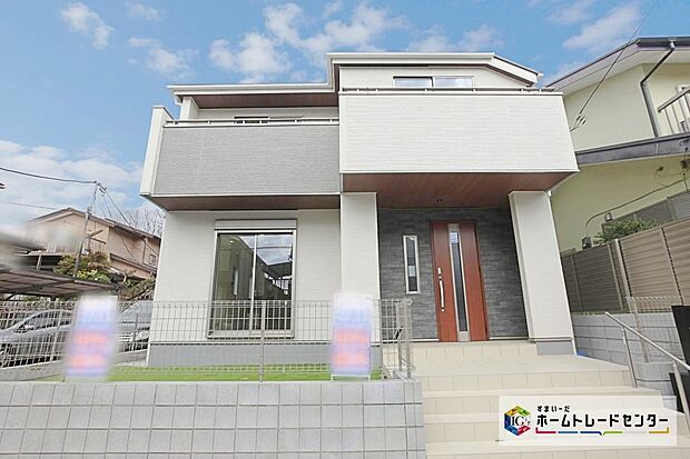 敷地５０坪！カースペース並列３台分ございます！
リビング広々１９．２５帖、ゆとりの４LDKプランです☆収納も豊富です！