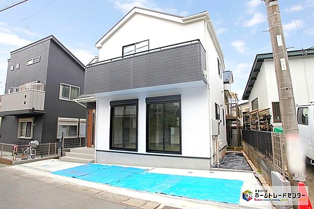 JR「武蔵中原」駅まで3200m 、バス12分「野川郵便局前」停歩5分です。周辺には住宅街が広がり、静かで暮らしやすい住環境が魅力です♪隣駅は商業施設が充実している「武蔵小杉」駅!お買い物も楽しめそう