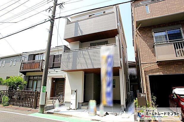 京急大師線「港町」駅まで徒歩8分♪東海道本線「川崎」駅バス6分「中島交番前」停歩1分♪限定1棟 新築分譲住宅です☆