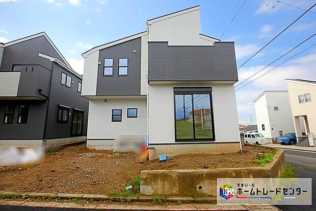東急田園都市線「青葉台」駅バス７分「中谷都」停歩５分です。全２棟　新築分譲住宅です！