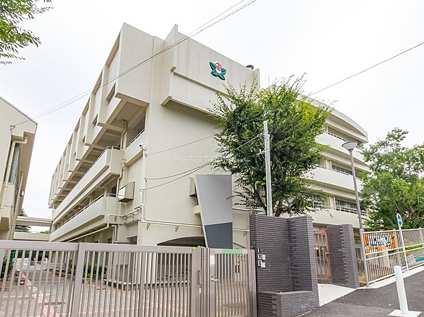 横浜市立下田小学校(約750m)