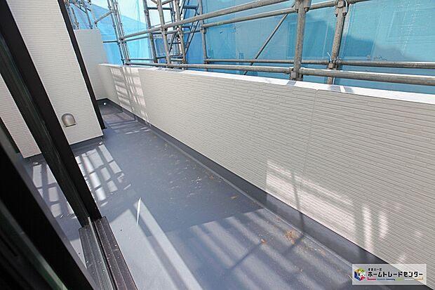 【バルコニー】南面にバルコニーを配置しました!これなら、洗濯物も早く乾きそうですね♪