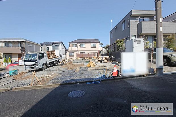 【現地外観写真】小田急小田原線「読売ランド前」駅まで徒歩１０分☆「生田」駅まで徒歩１２分☆
全２棟　新築分譲住宅です☆