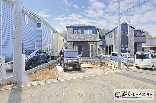 【現地外観写真】ホームトレードセンターの社員が直接、当物件をご案内いたします♪
■ リビング20.2帖超!憧れの暮らしを実現、ゆとりある4LDKプラン! ■
・ 敷地面積46坪!カースペース2台分ございます♪