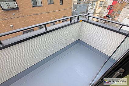 横揺れに強い「剛床工法」を採用