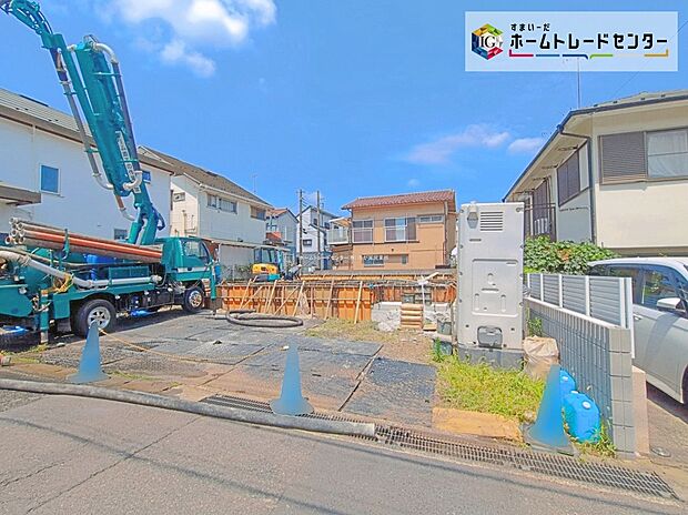 【B号棟 現地外観写真】17帖超のリビング♪全居室2面採光&収納完備、ゆったり過ごせる4LDKプランです☆