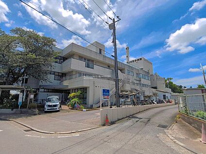 山本記念病院 2400ｍ(車約８分)
