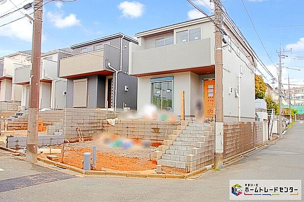 【6号棟 現地外観写真】全6棟 新築分譲住宅です!
東側6m、南側5m、西側5m公道に面します。穏やかな街並みで、ゆったりお過ごしいただけます♪