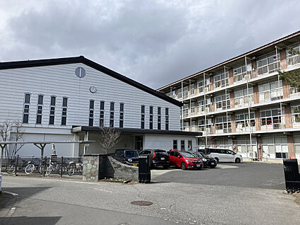 長野市立三陽中学校 現地から350m～370m。(徒歩5分。(最長))