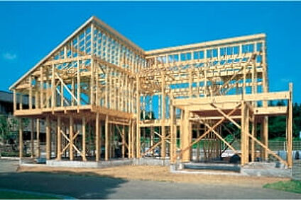 強さと自由さを両立させる独自の「シャーウッド構法」