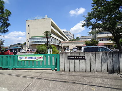 芝川小学校 約1400ｍ(徒歩約18分)