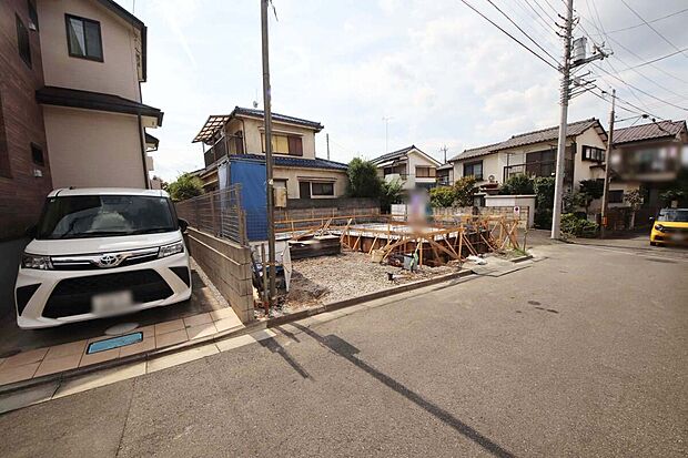 徒歩10分圏内に小学校・コンビニ・スーパー・ドラッグストア・郵便局など