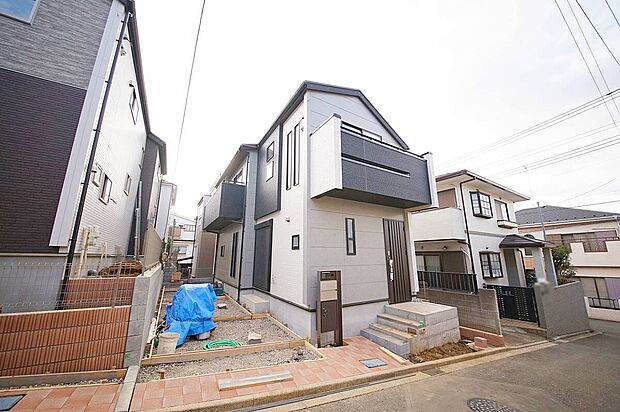 【外観】全居室南側向き+収納完備・食洗機・浄水器・浴室乾燥機・ペアガラスなど設備充実