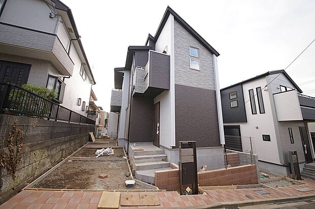 【外観】徒歩10分圏内に小学校・スーパー・コンビニ・図書館・ひばりヶ丘パルコ等があります