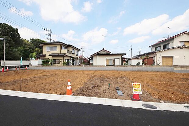 【3区画 外観】閑静な住宅街で新生活をはじめてみませんか