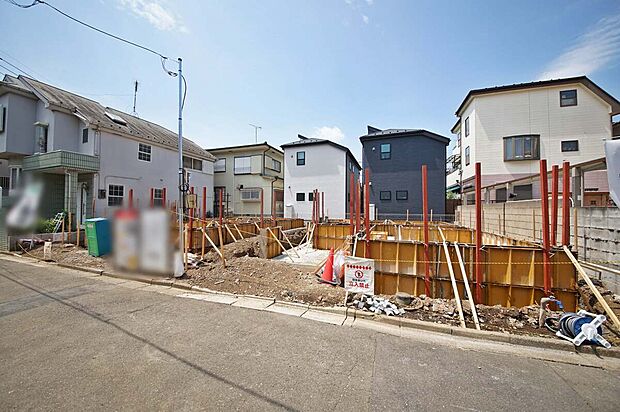 【外観】LDK約23.2帖・リビングイン階段・床暖房・食洗機・浄水器・ペアガラスなど設備充実