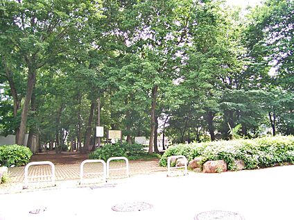 栗原公園 約304m
