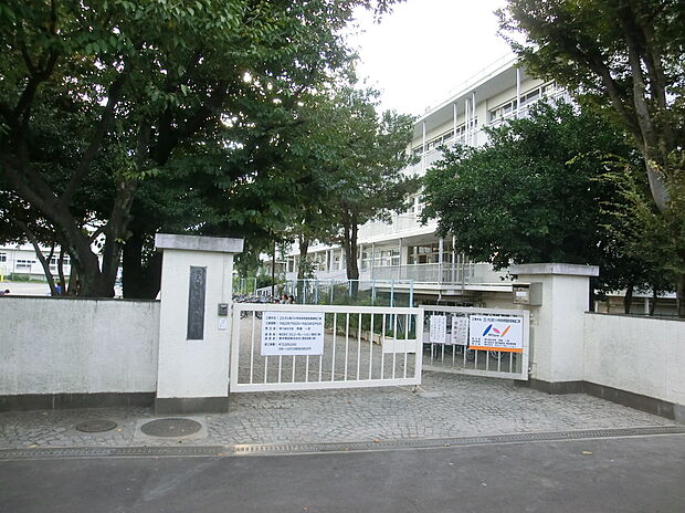 第六小学校