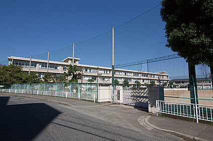 姫路市立山陽中学校 約800m(徒歩約10分)