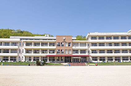 太子町立太田小学校 約1300ｍ～1400ｍ(徒歩約17分～18分)