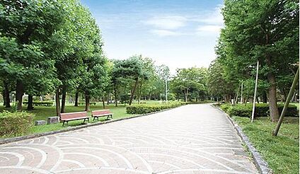 赤塚公園 620m(徒歩約8分)