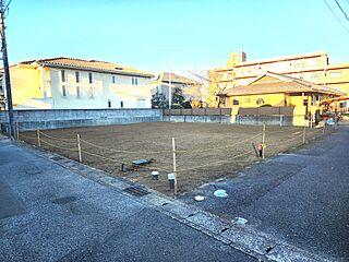 ホームメイトタウン　幕張町３丁目　JR総武線「幕張駅」徒歩７分　商業施設が充実 外観