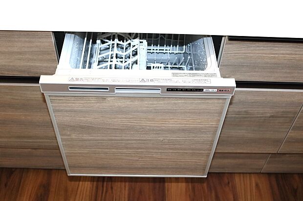 【食器洗浄機（同一仕様）】奥様のご負担軽減の強い味方も標準仕様となっております♪