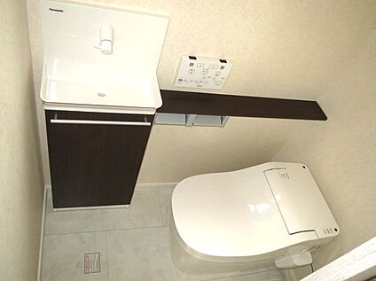 タンクレストイレ（同一仕様）
