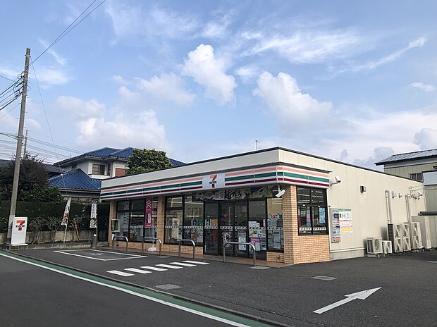 セブンイレブン秦野幸町店(約300m)