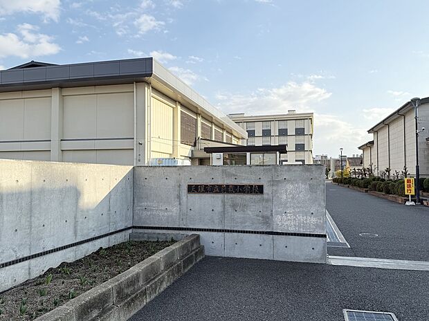 天理市立前栽小学校(約240m)