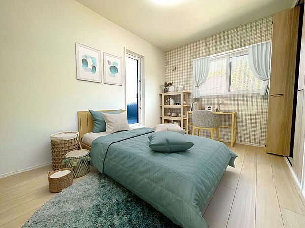 【子ども部屋】2階に子ども部屋にぴったりの6帖の洋室が2部屋あります!もちろんクローゼットも完備しています!