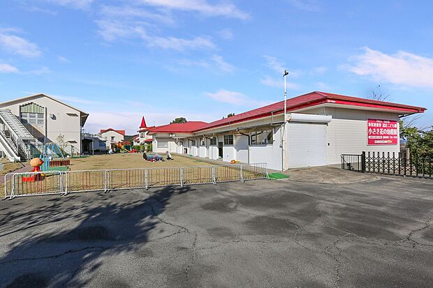 幼稚園・保育園 幼保連携型認定こども園小さき花の幼稚園(約620m)