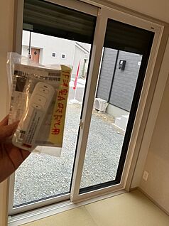 電動シャッター装備