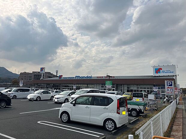 万代 香芝二上店（約695m）