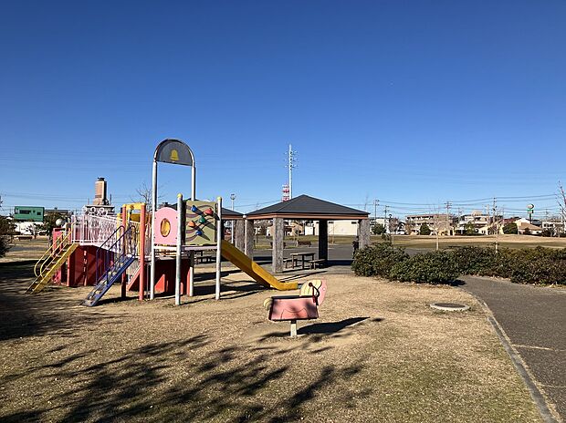 東部やすらぎ公園（約400m）