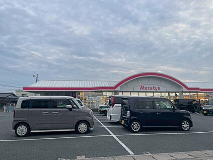 マルキュウ華城店 約500ｍ(徒歩約7分)