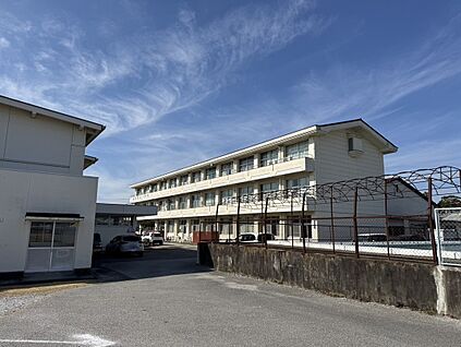 後免野田小学校 450ｍ