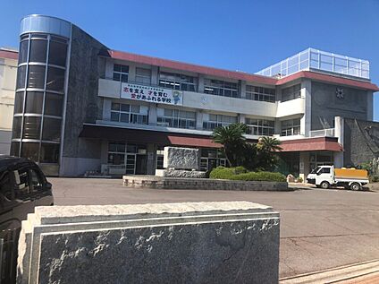 平川中学校 約850ｍ(徒歩約11分)