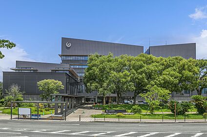 八代市役所 740ｍ(徒歩10分)