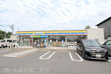 ミニストップ 鶴ヶ島脚折4丁目店 72m(徒歩1分)