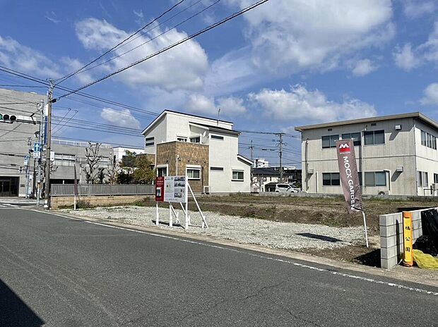 現地写真(2026年3月時点)南東側より撮影。