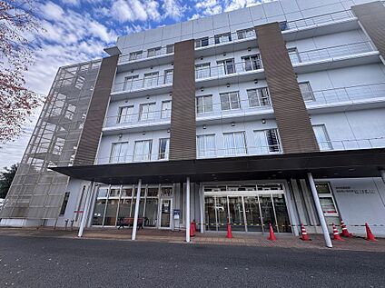 朝日病院 2400m(車7分（徒歩30分）)