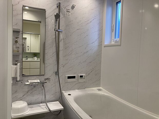 【浴室】1坪タイプの浴室